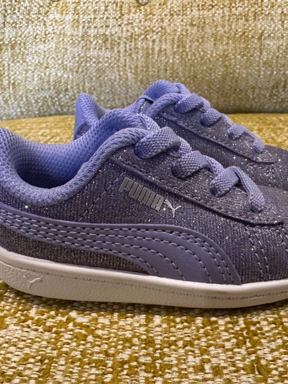 [New without tags] Puma baby sneakers - Size 4C (baby), sparkly purple